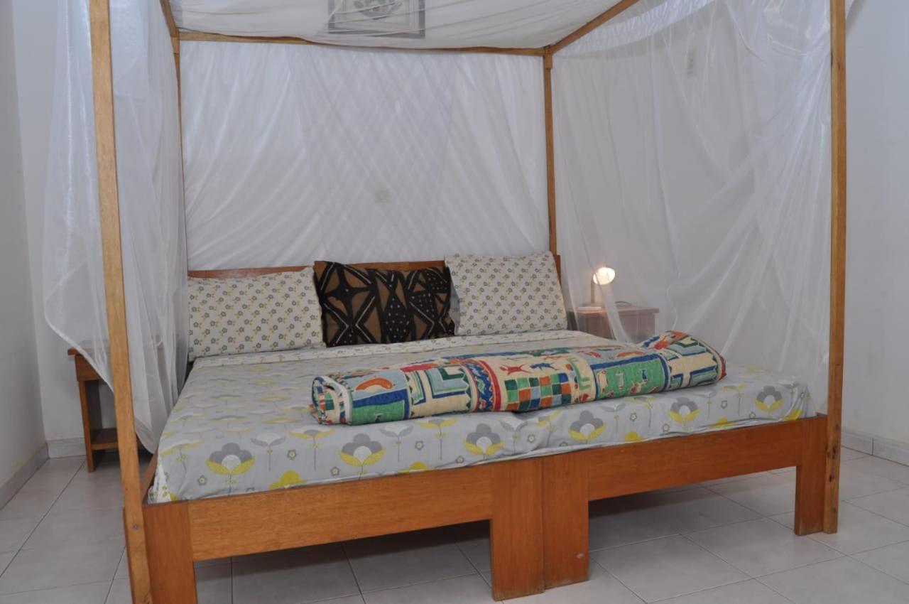 Appartement A Saly Экстерьер фото